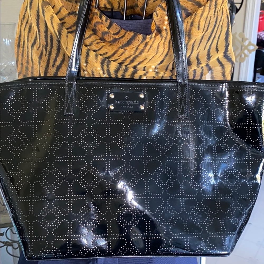 KATE SPADE versatile black large tote